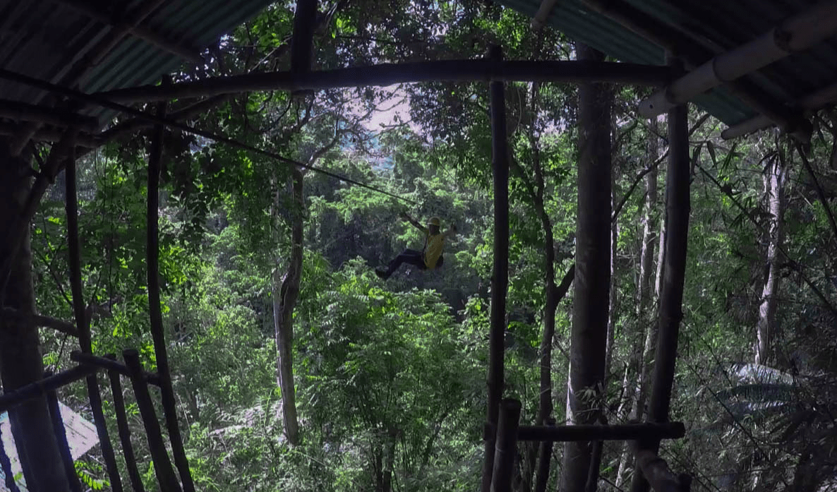 zip-line in irawan ecopark in puerto princesa palawan philippines